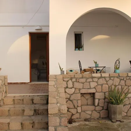 Sunκissed Home - Pollonia Milos *