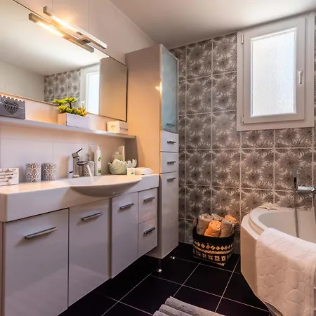 Dcmilo Apartment Pollonia