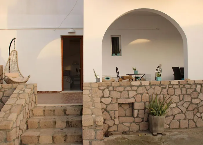 Sunκissed Home - Pollonia Milos *