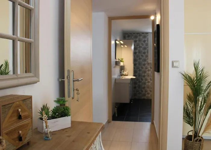 Sunκissed - Milos Daire *