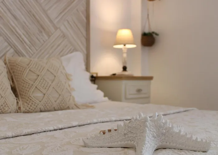 Sunκissed Home - Pollonia Milos * Pollonia